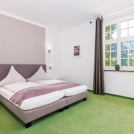 Gasthaus Und Hotel An Der Kost ฮัททิงเงน ภายนอก รูปภาพ