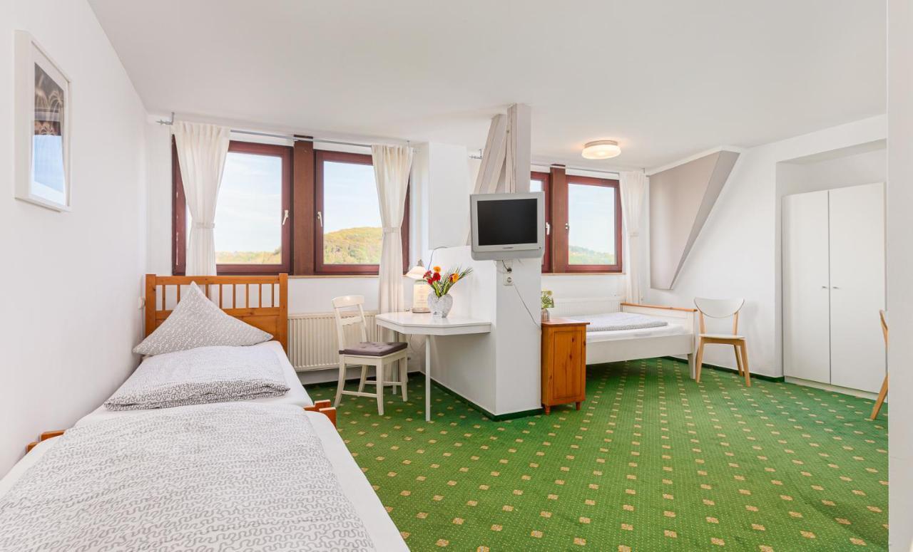 Gasthaus Und Hotel An Der Kost ฮัททิงเงน ภายนอก รูปภาพ